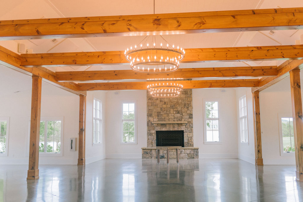 Marblegate Farms Tennessee wedding venue the events center chandelier